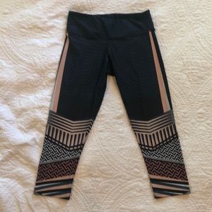 Onzie Capri Yoga Pants S/M